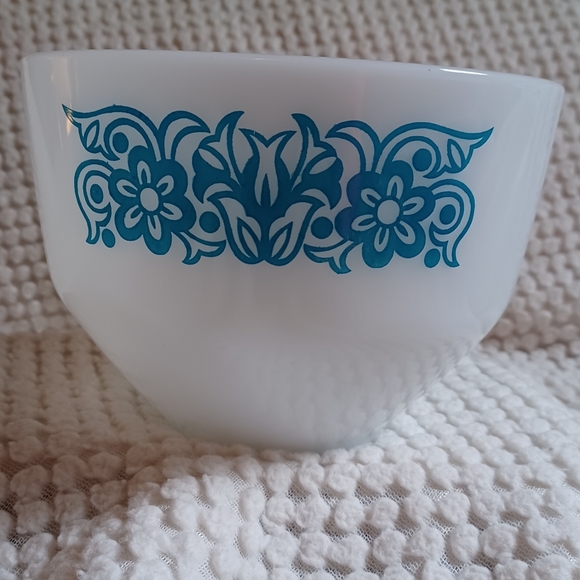 Federal glass vintage milk glass USA 1 1/2 OT no cracks or marks perfect white - Picture 2 of 5